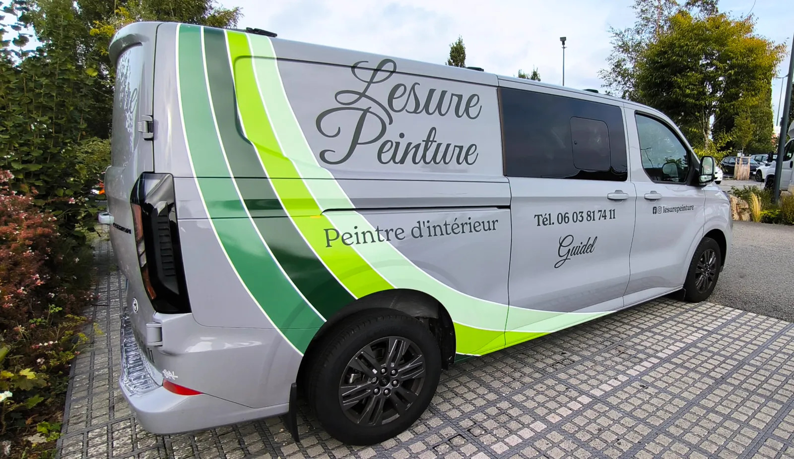 Le camion Lesure Peinture, peintre d’intérieur à Guidel